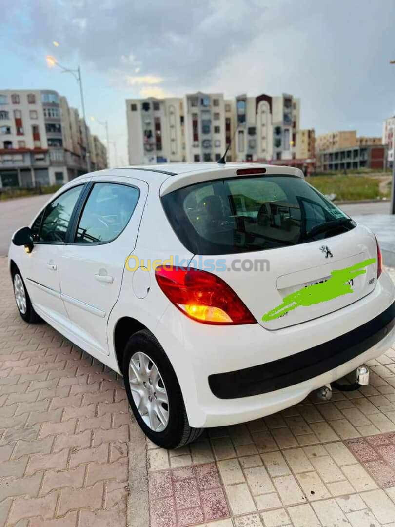 Peugeot 207 2012 