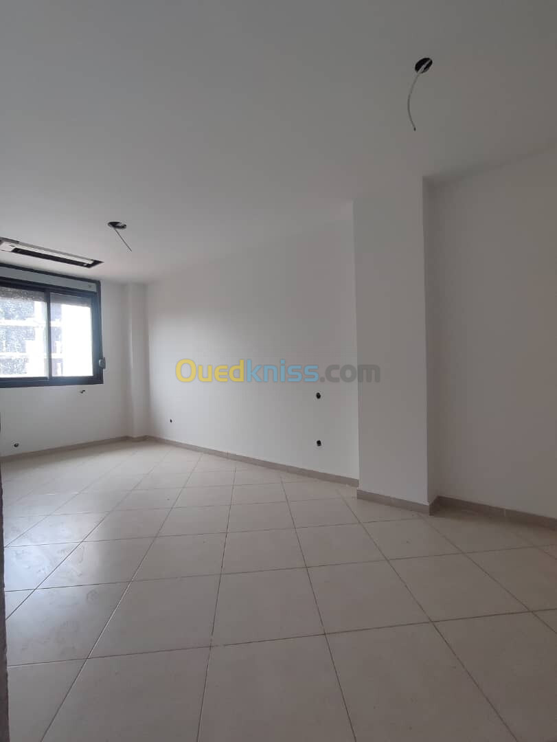 Vente Appartement F5 Alger Ain naadja