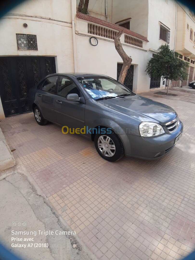 Chevrolet Optra 4 portes 2011 