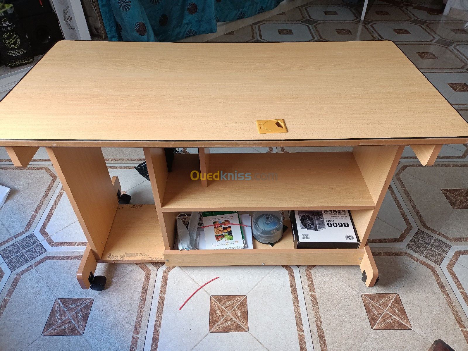 Table pour PC de bureau