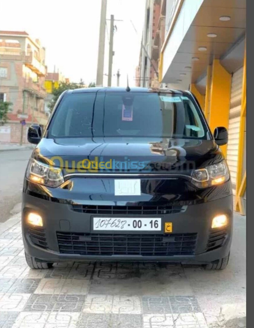 Fiat Doblo 2024 Italien