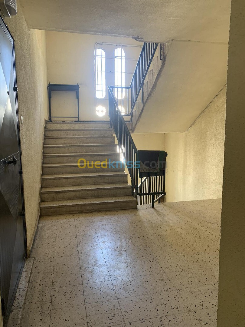 Vente Appartement F3 Alger Ain naadja