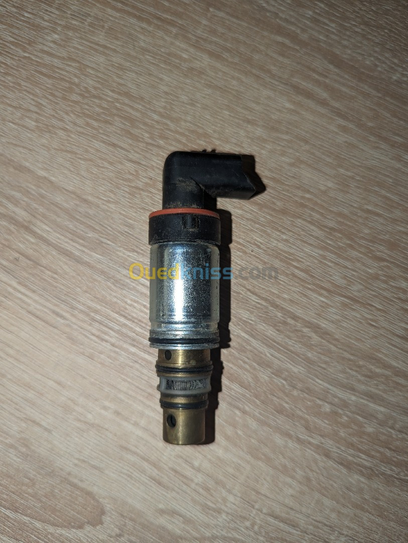 Manau compresseur clim Peugeot (electrovanne valve)