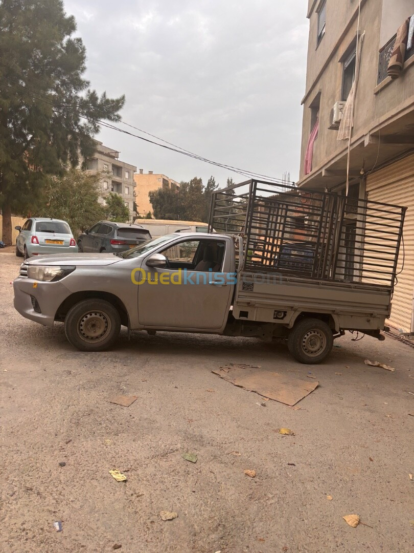 Toyota Hilux 2018 LEGEND SC 4x2