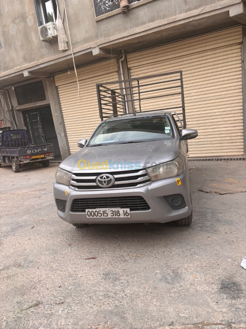 Toyota Hilux 2018 LEGEND SC 4x2