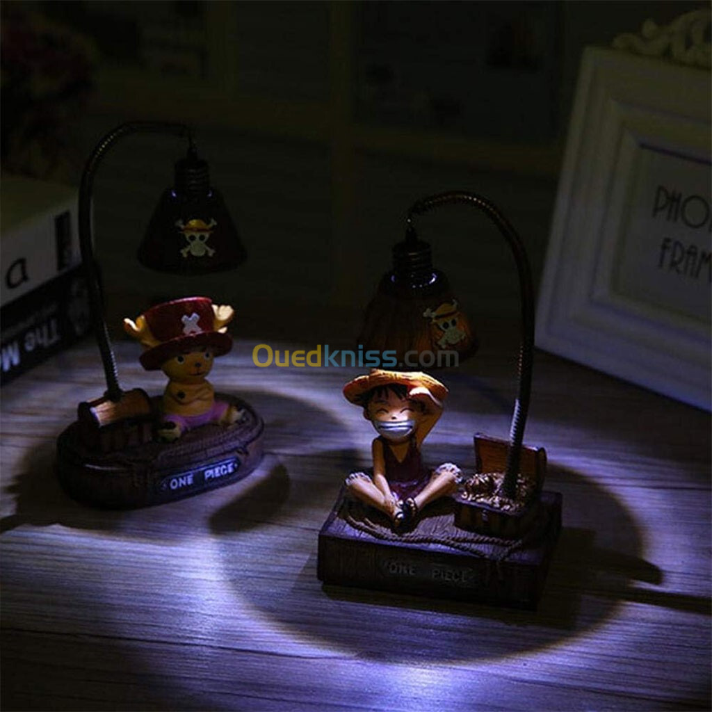 1 Pcs Lampe de table One Piece Monkey D. Luffy Ou Tony Tony Chopper Éclairage décoratif