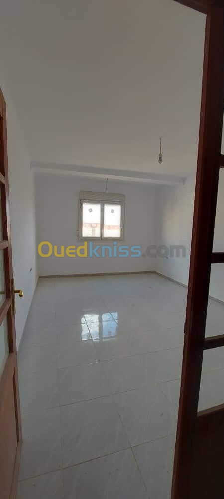 Location Appartement F3 Mostaganem Mostaganem