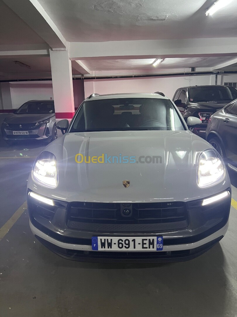 Porsche Macan 2024 Macan T