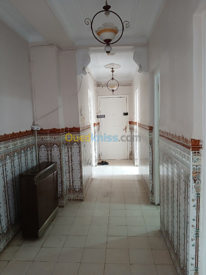 Location Appartement F4 Alger Bab ezzouar