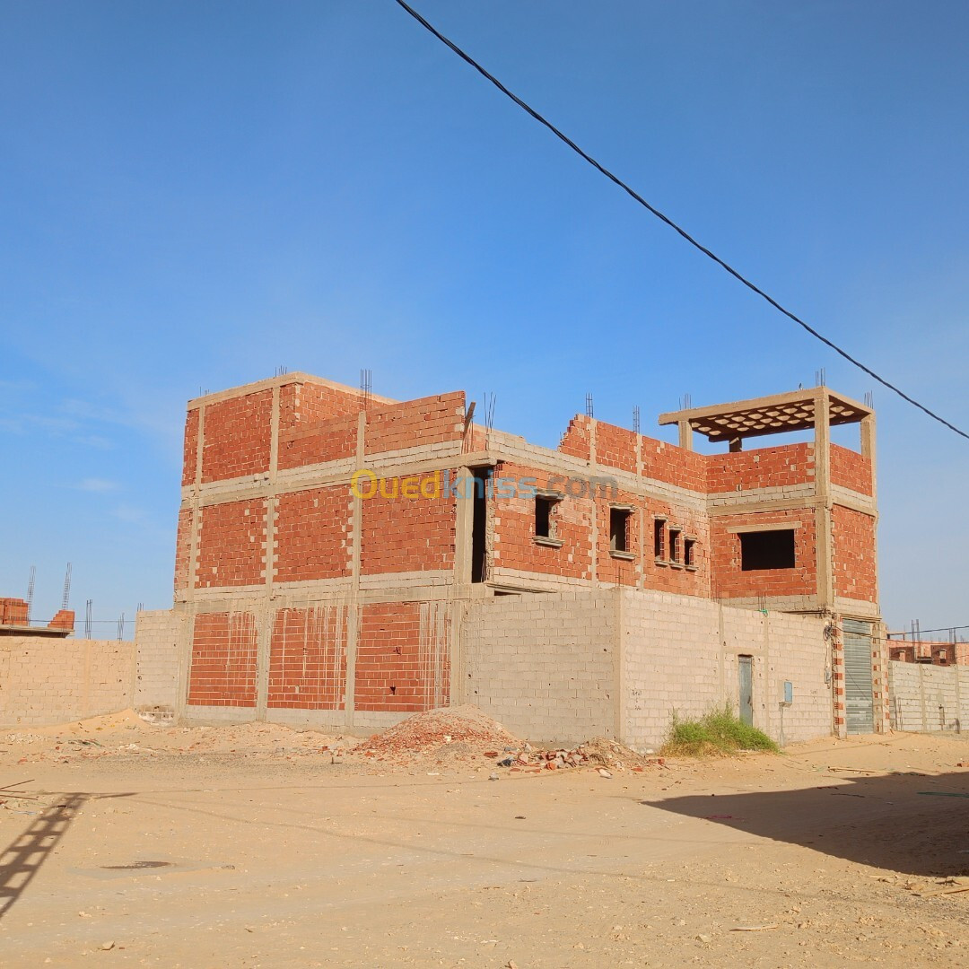 Vente Appartement F8 Adrar Ouled ahmed timmi