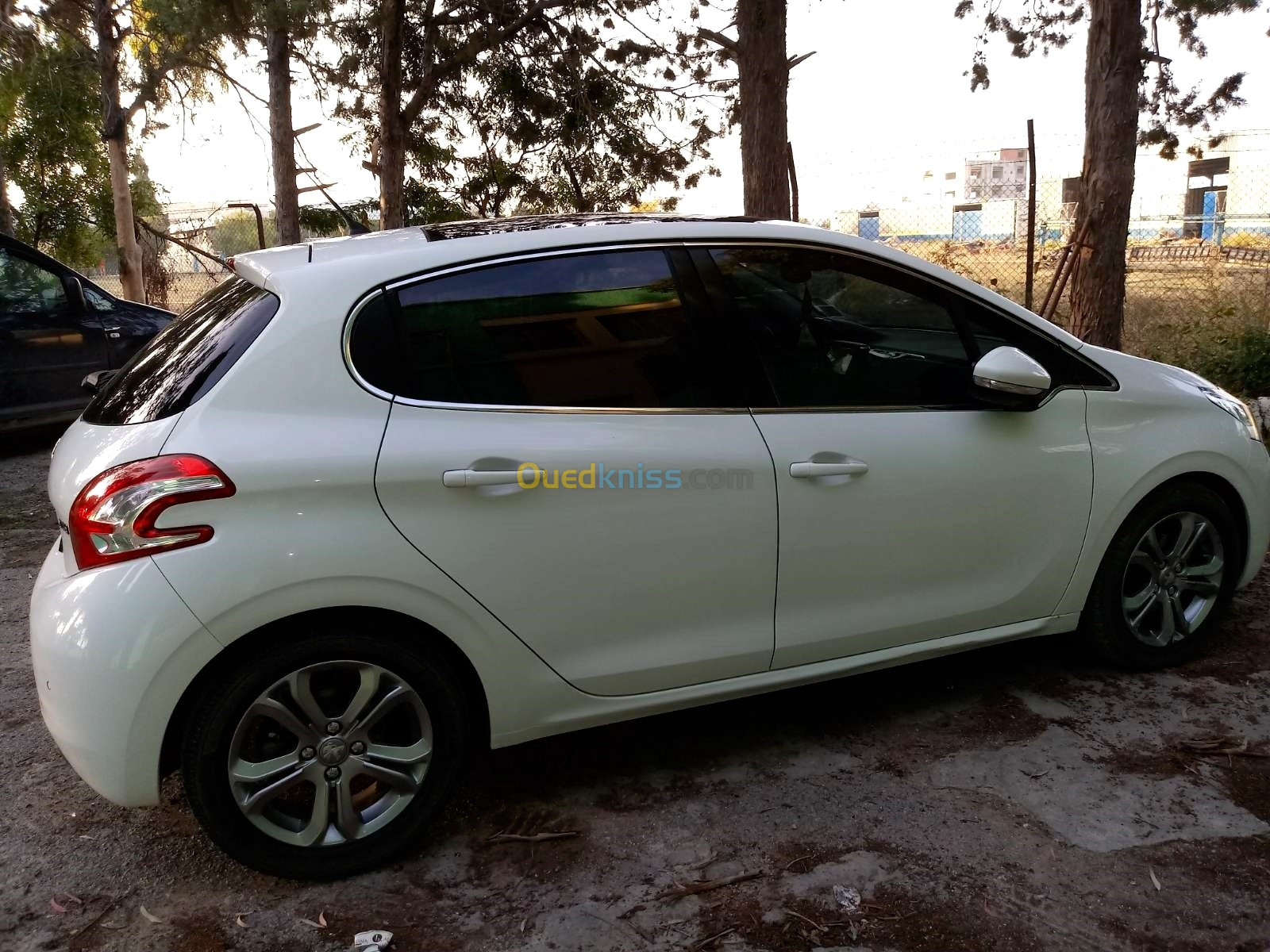 Peugeot 208 2014 Allure