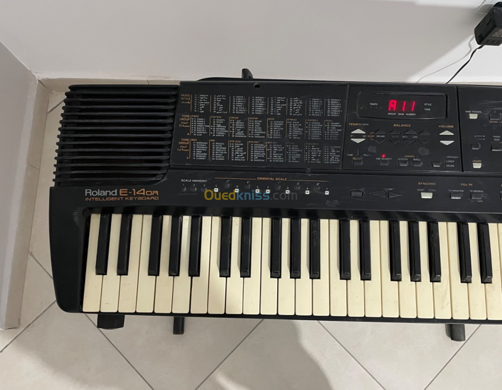 Piano Roland e14 oriental 