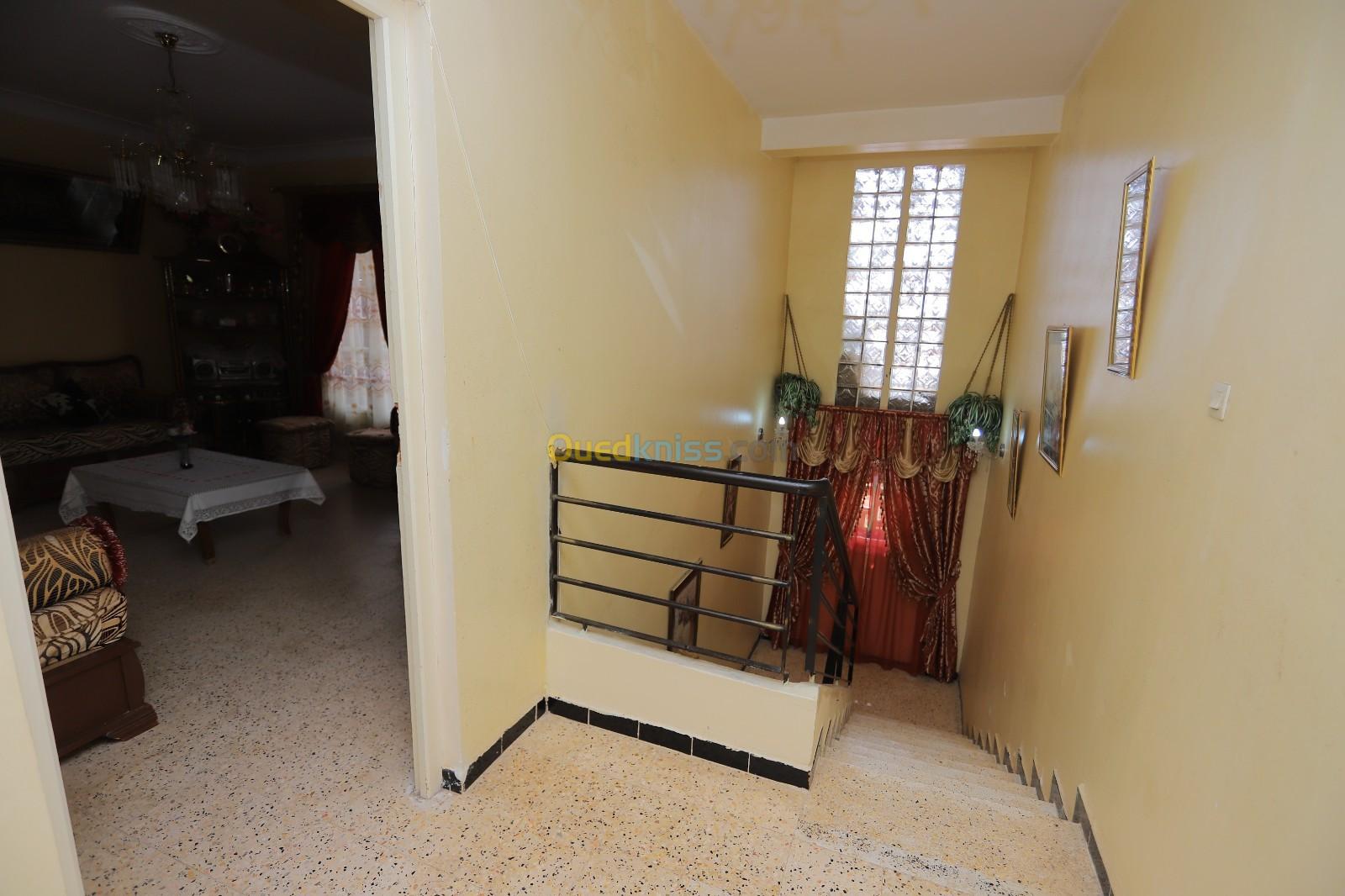 Vente Duplex F8 Oran Ain el bia