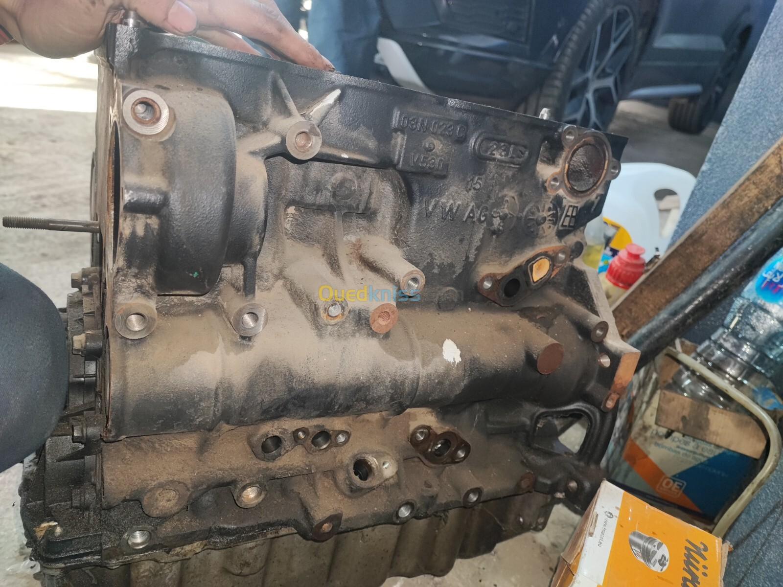 Demi moteur 04l 2.0 tdi 