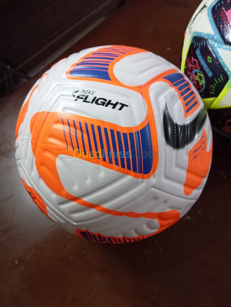 Ballon foot Nike professionnel habat caba France 