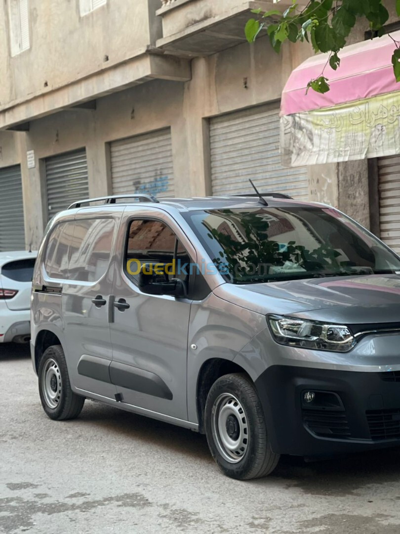 Fiat Doblo 2024 Italien