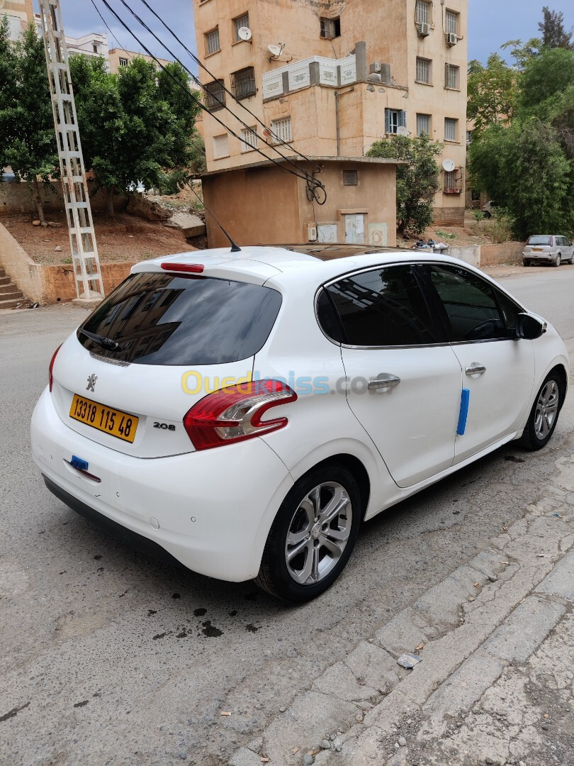 Peugeot 208 2015 