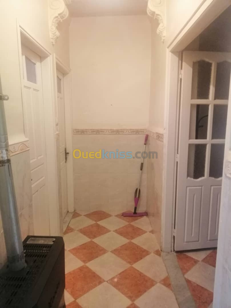 Location vacances Niveau De Villa F1 Alger Bordj el kiffan