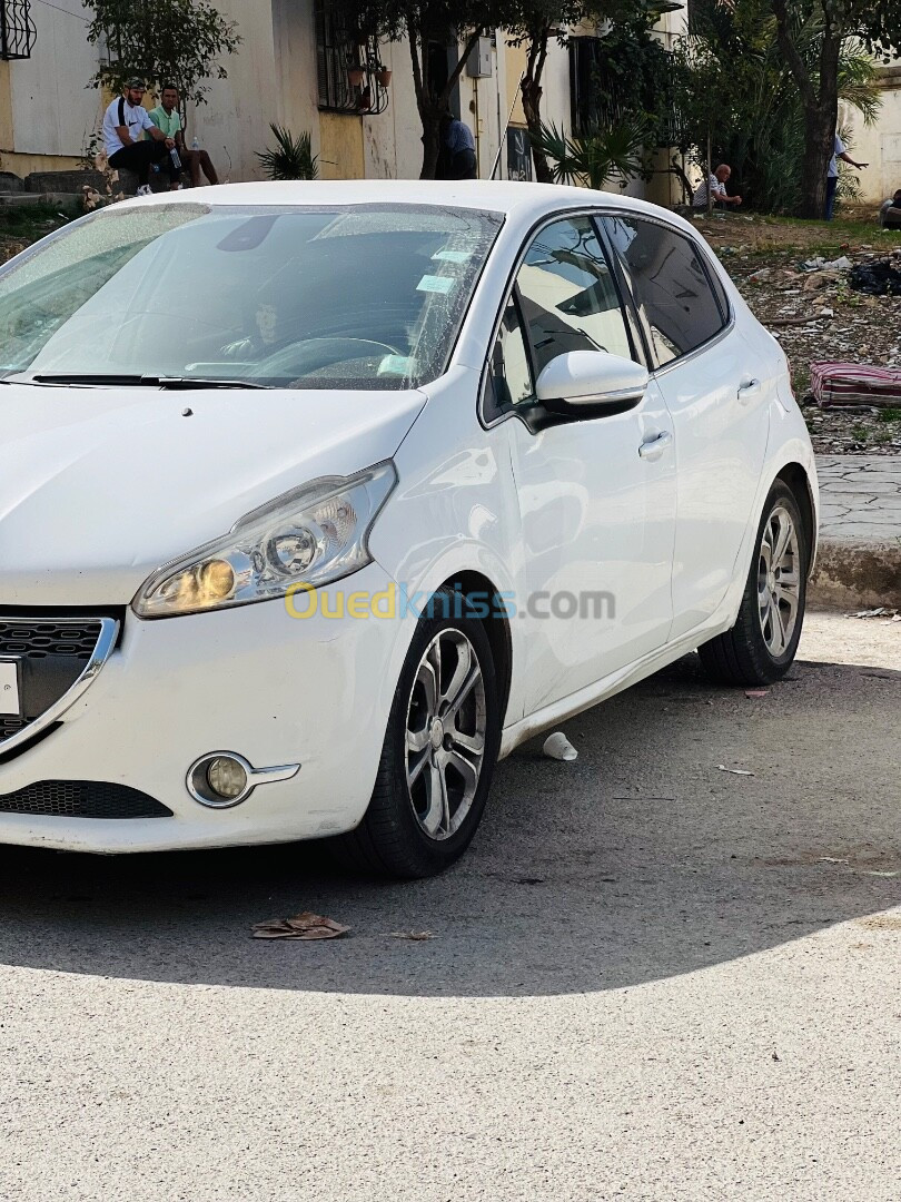 Peugeot 208 2013 Allure