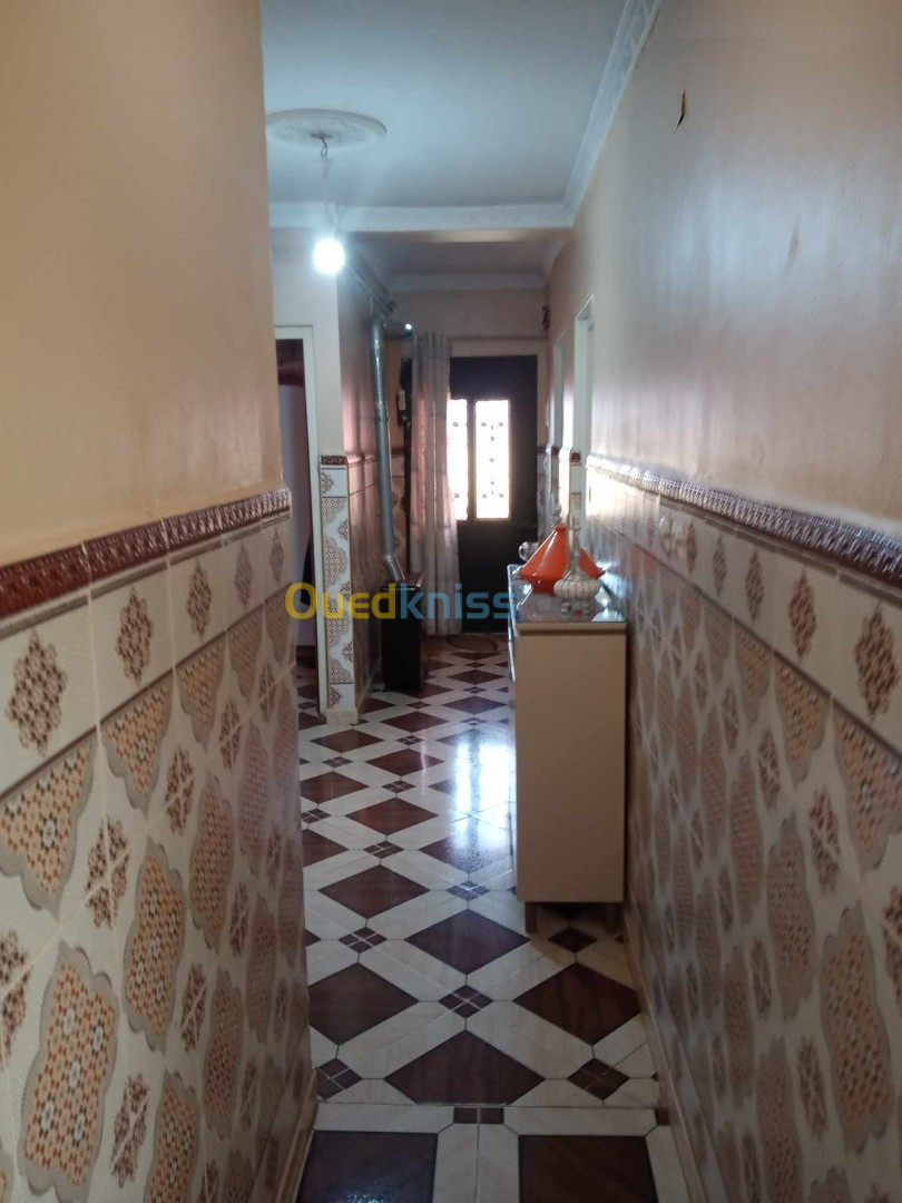 Vente Appartement F5 Oran Sidi chami