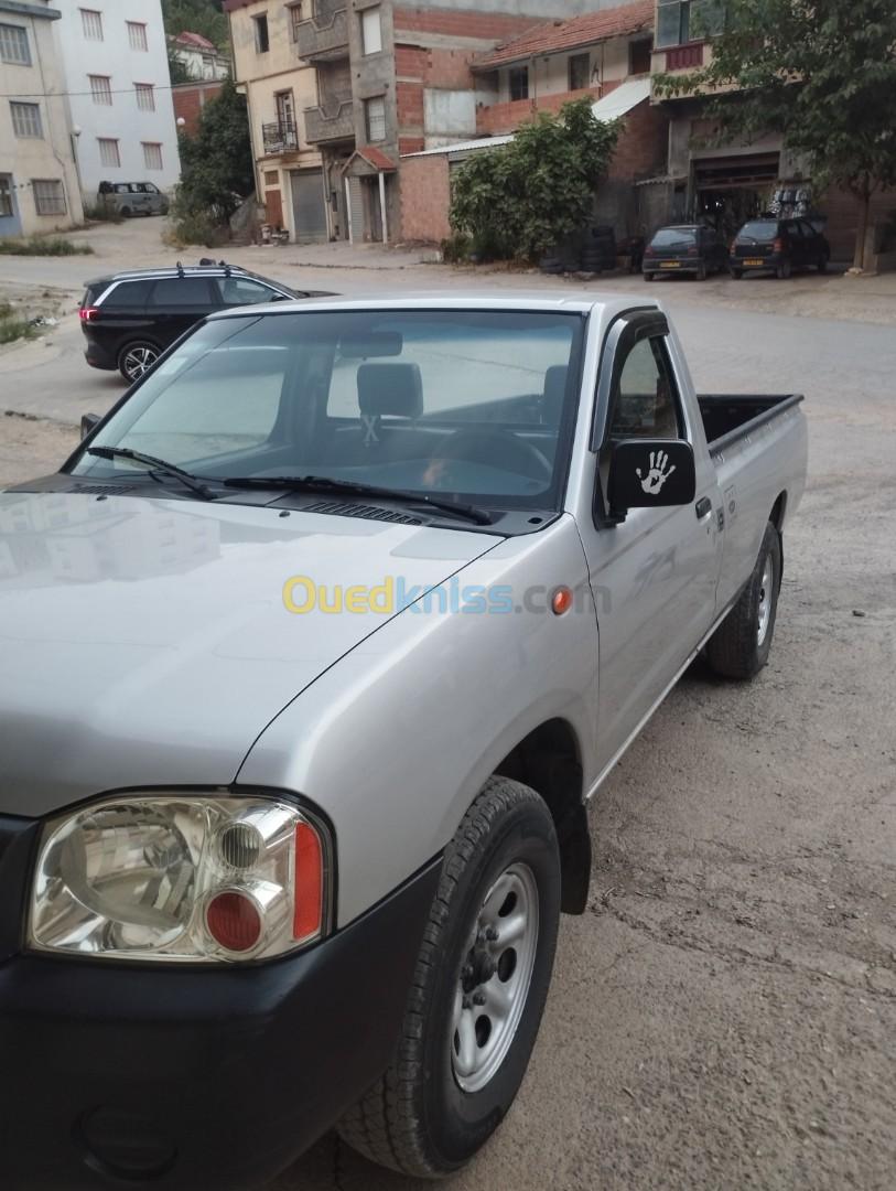 Nissan Pickup 2010 Pickup