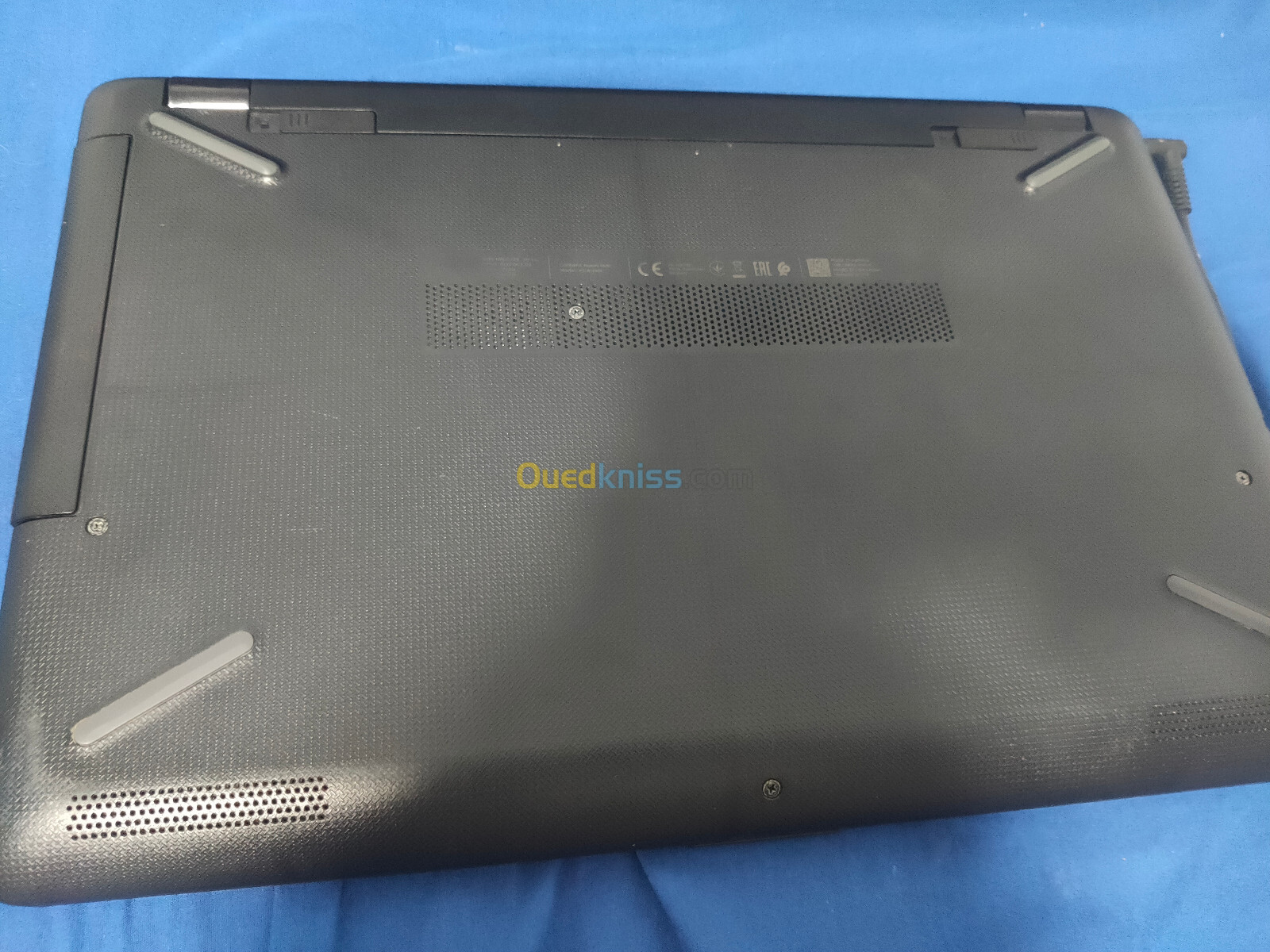 HP laptop i3-5005U