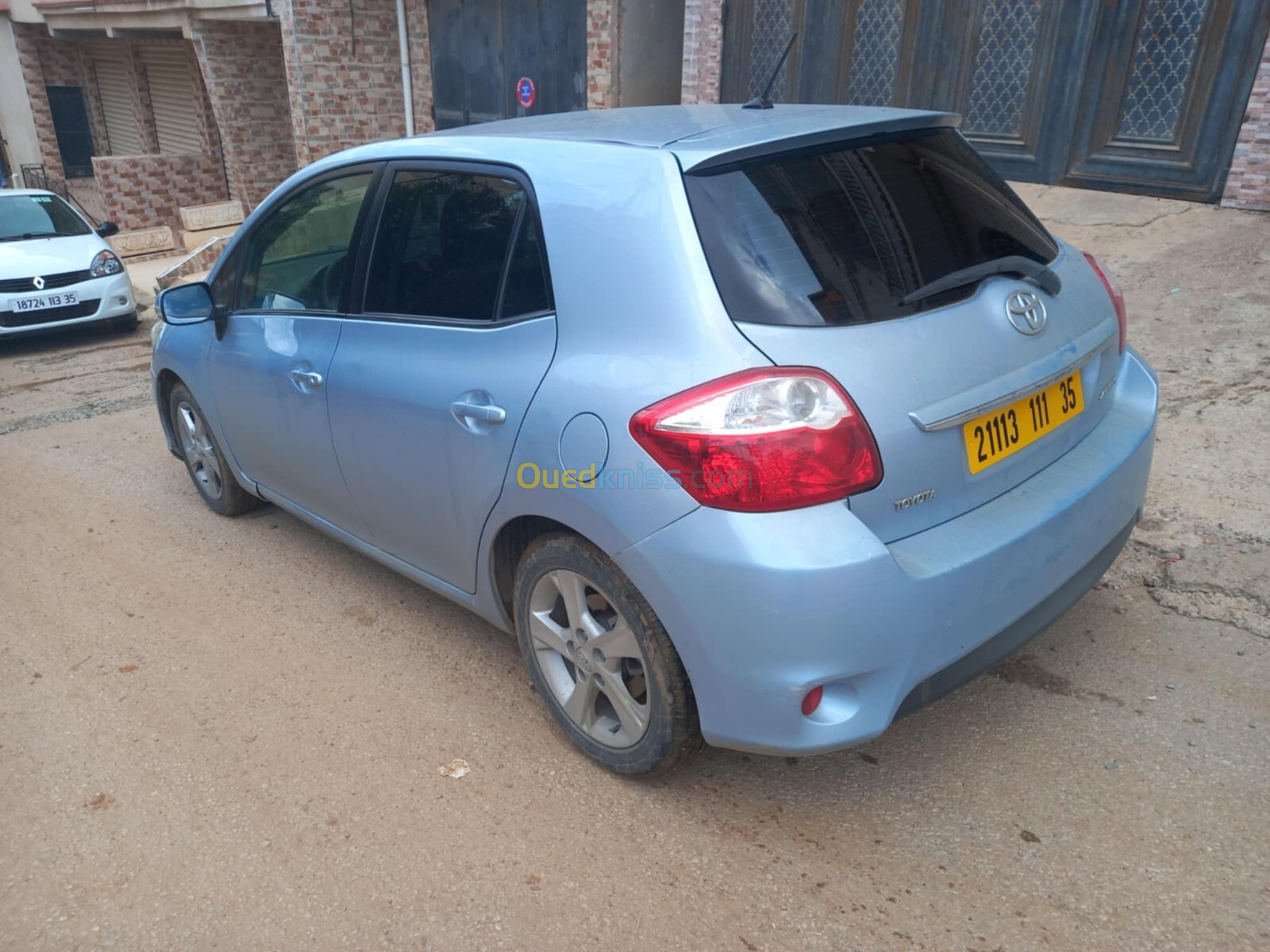 Toyota Auris 2011 