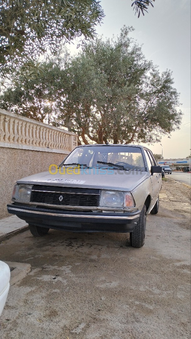 Renault 18 1983 18