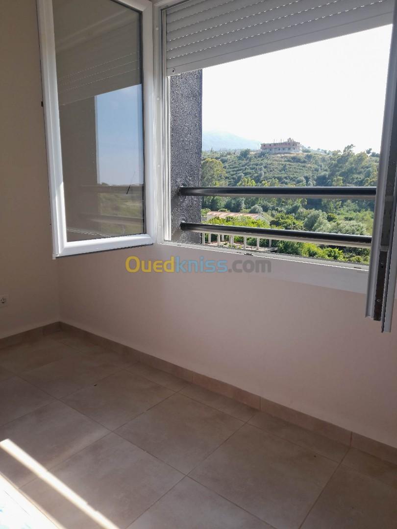 Location vacances Appartement F2.3 Tizi ouzou Azeffoun