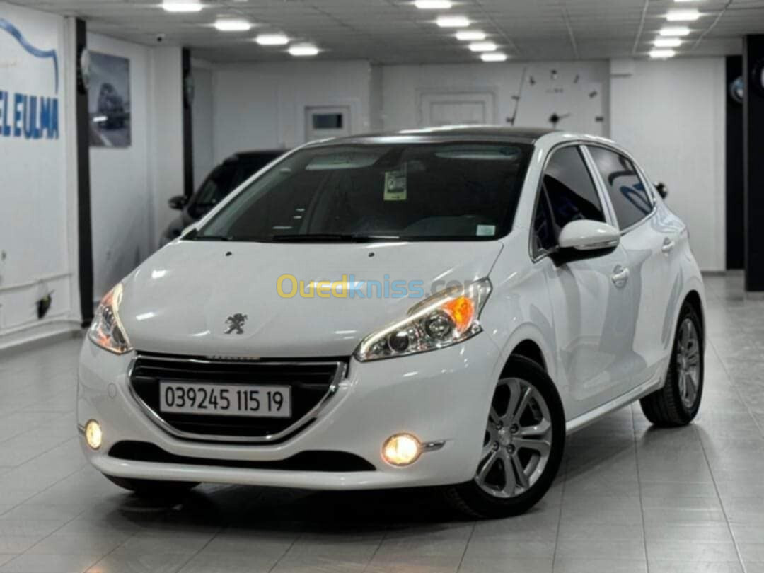 Peugeot 208 2015 Allure