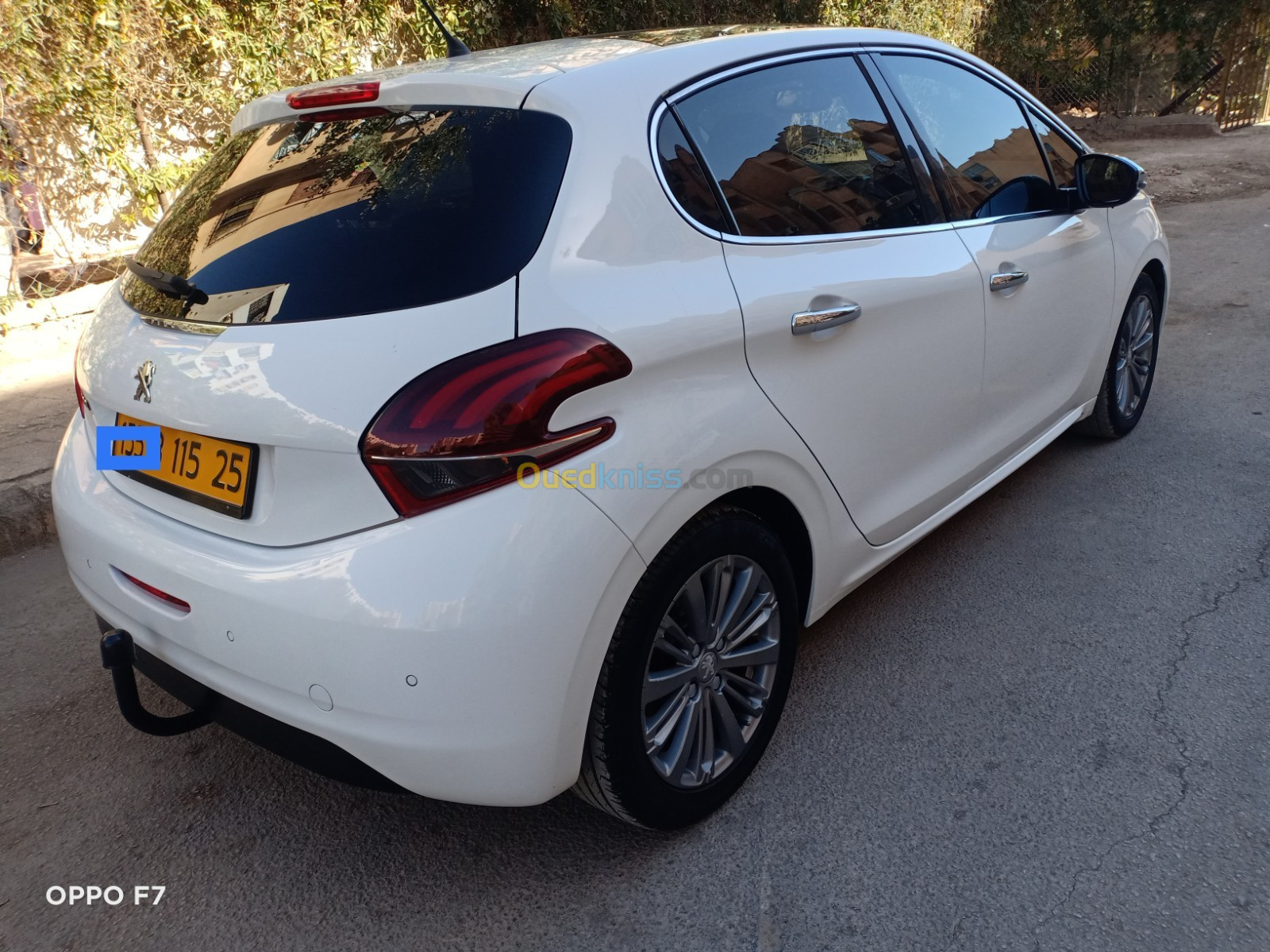 Peugeot 208 2015 Allure Facelift