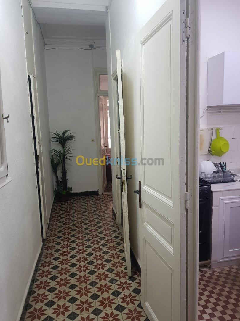 Location vacances Appartement F2 Alger Alger centre