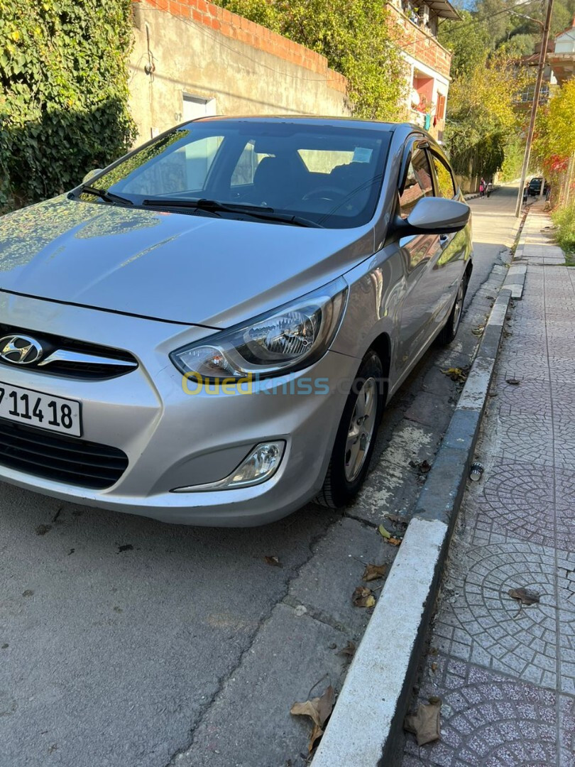 Hyundai Accent RB  5 portes 2014 Préstige