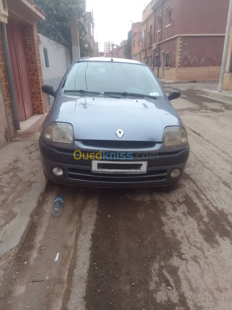 Renault Clio 2 2000 Expression