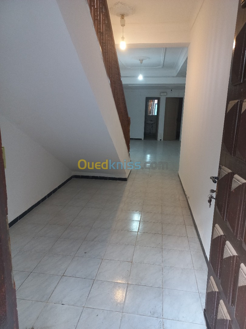 Location Niveau De Villa F3 Alger Ben aknoun