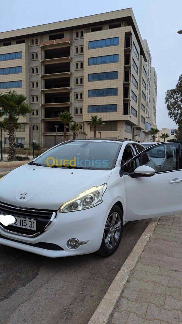 Peugeot 208 2015 Allure