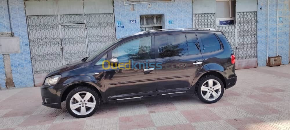 Volkswagen Touran 2012 Match