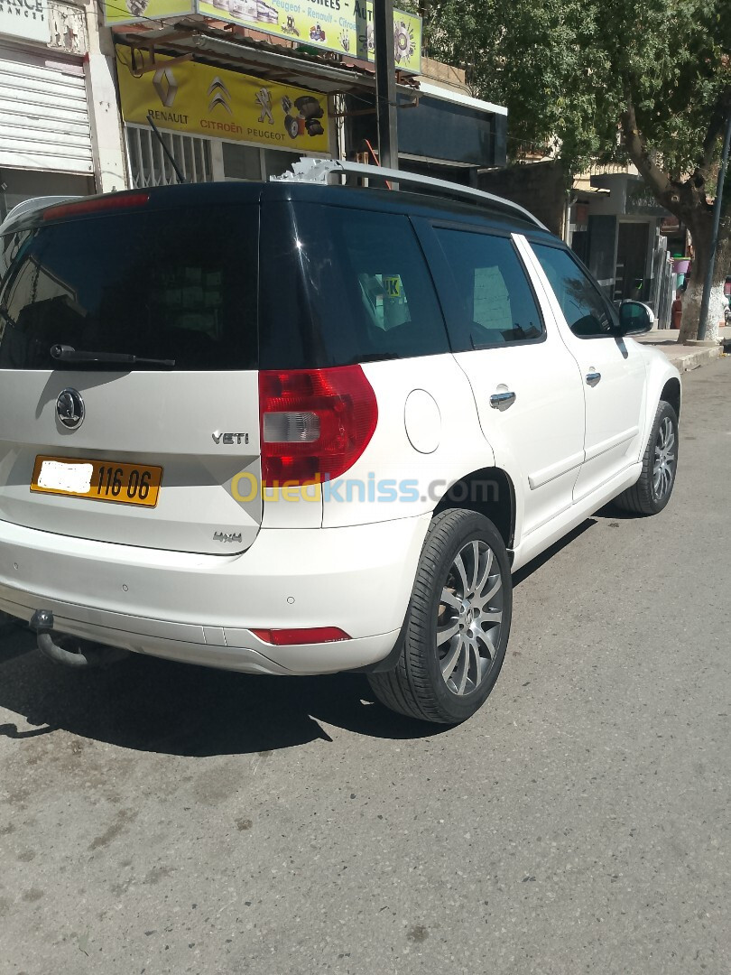 Skoda Yeti 2016 Edition (avec toit panoramique)