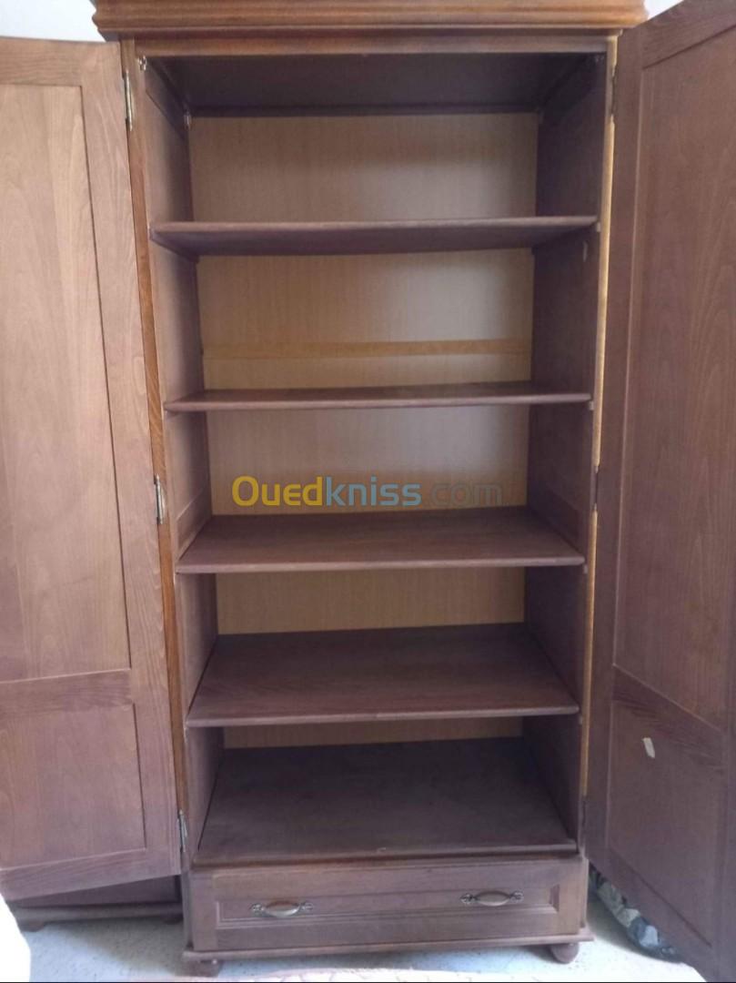 Armoire + 2 tables de nuits