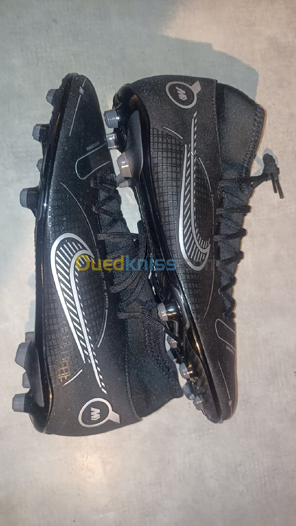 Souliers de Football Nike 44 