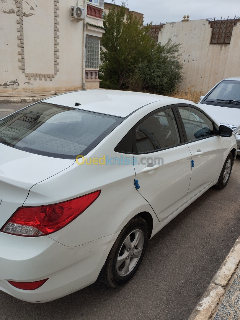 Hyundai Accent RB  5 portes 2014 