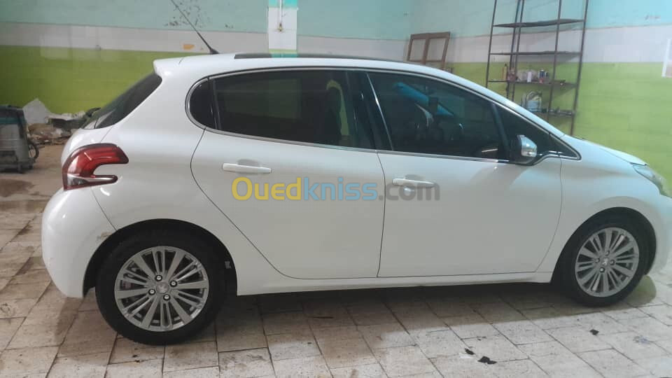 Peugeot 208 2019 Active Facelift