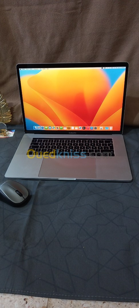 Macbook Pro 2017 I7 16Go 512ssd