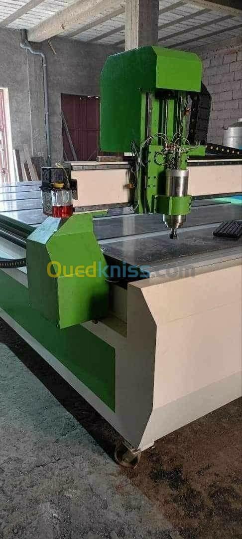 Machine cnc router et cnc plasma 