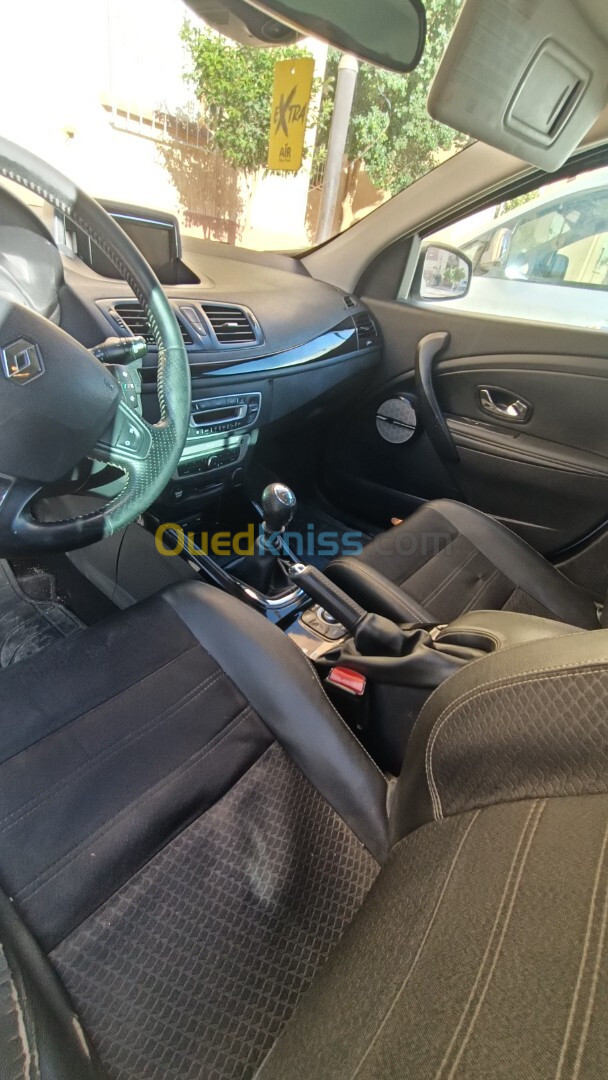 Renault Megane 3 2015 Bose