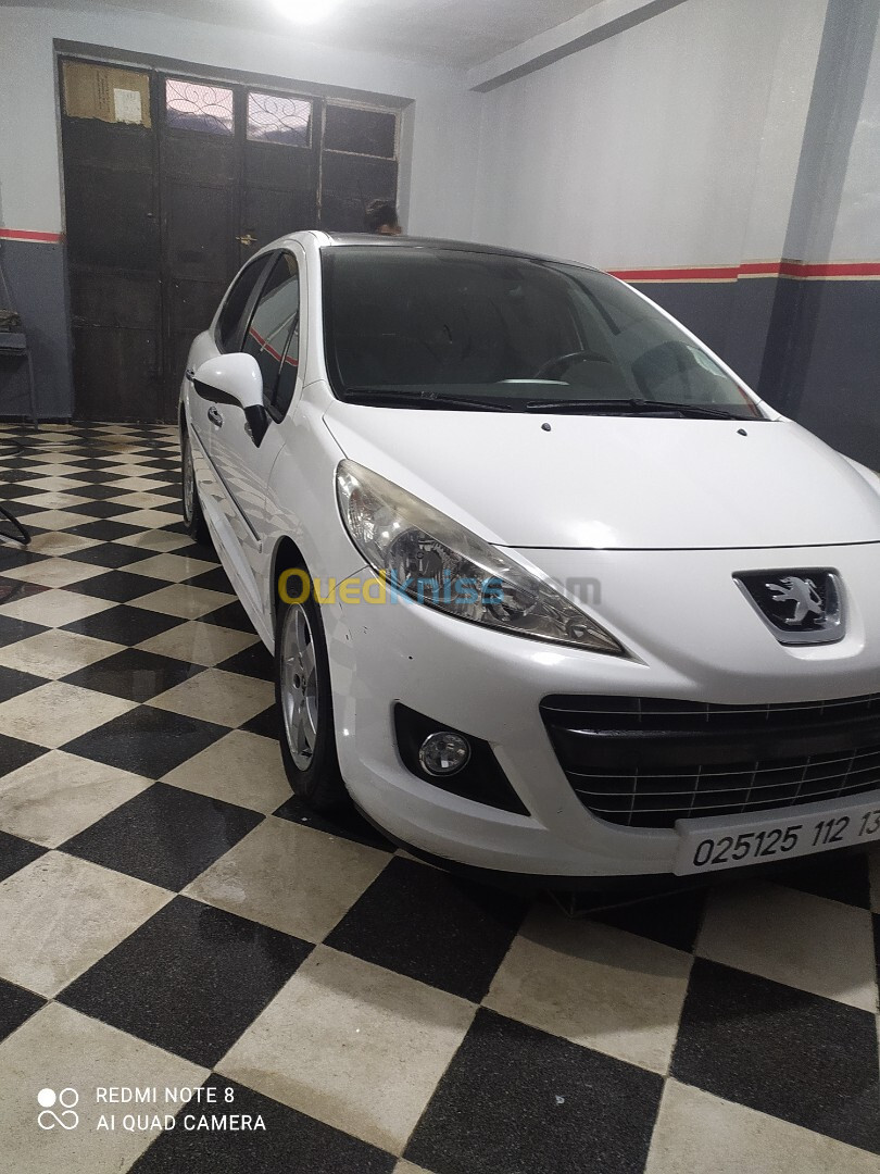 Peugeot 207 2012 