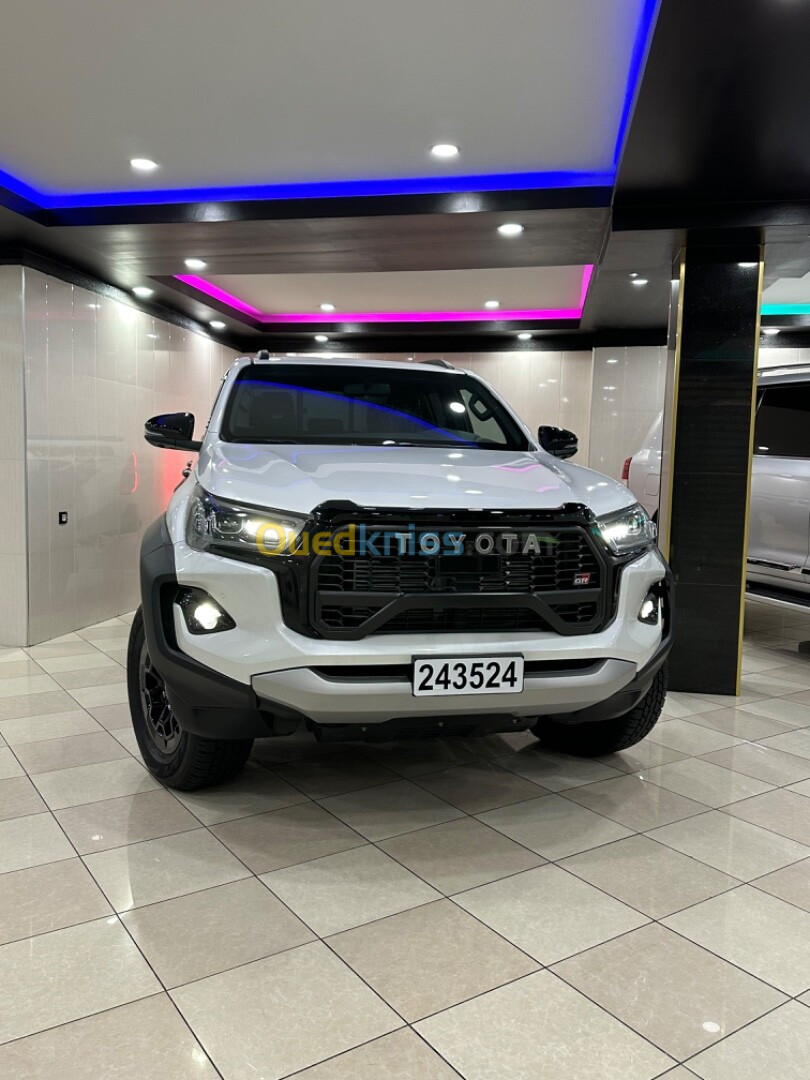 Toyota Hilux 2024 Gr sport full options coffre électrique