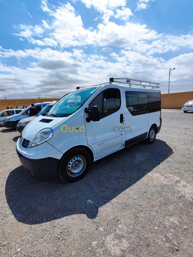 Renault trafic 2007 09 places