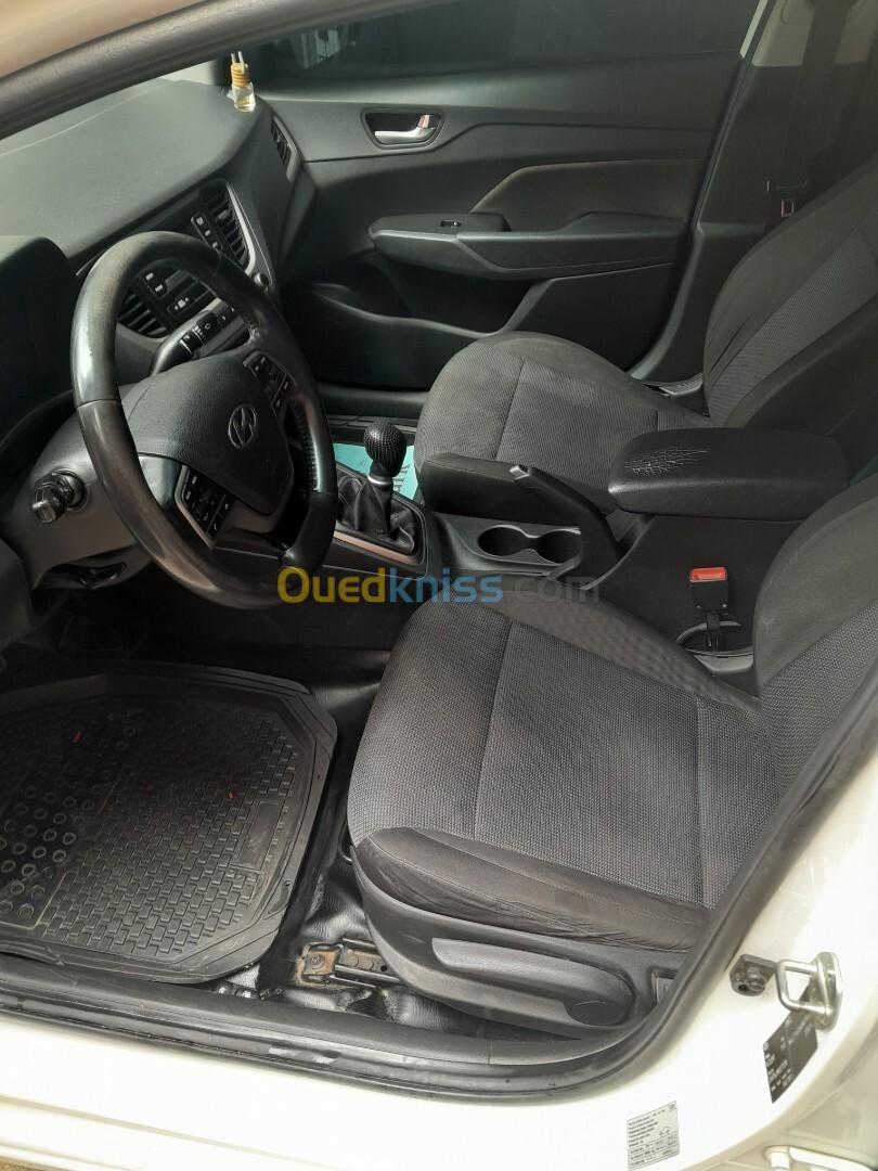 Hyundai Accent RB  5 portes 2018 GL DZ