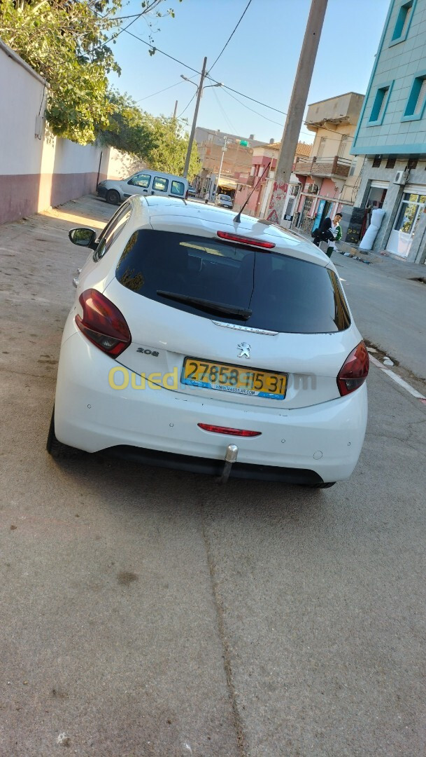 Peugeot 208 2015 Access Facelift